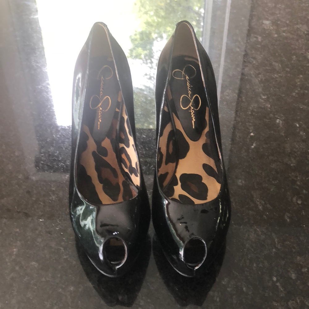 Jessica Simpson black heels